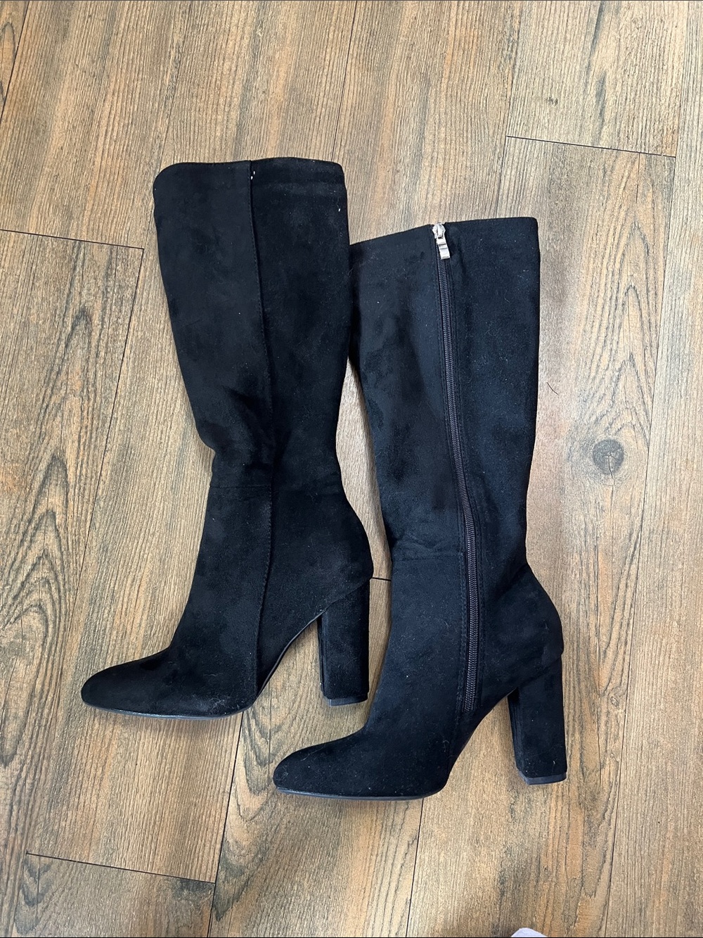 Women's Black Suede Knee-High Block Heel Boots